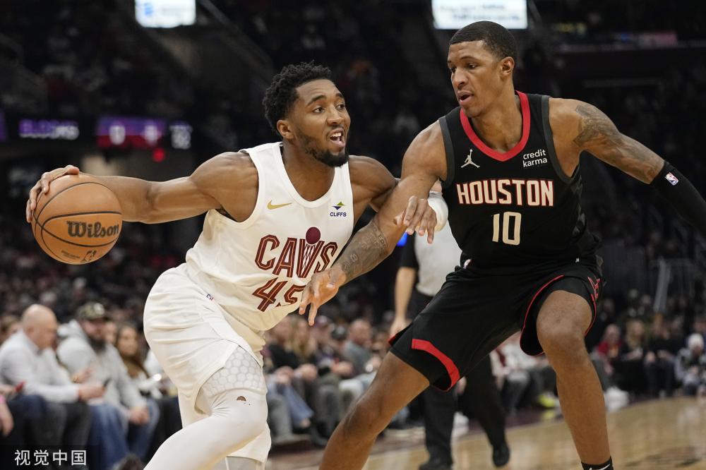 尹锡悦抵达法院 将出席取消拘留必要性庭审.