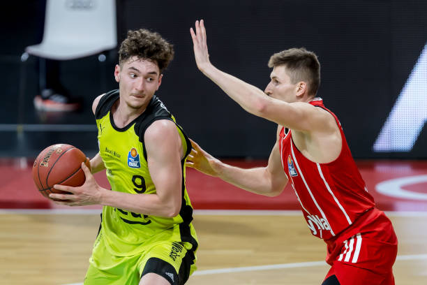 在勇士的 在勇士的